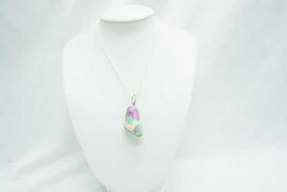 PENDENTIF RUBIS SUR FUSCHITE