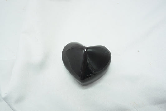 COEUR OBSIDIENNE ARC EN CIEL (91 grammes)