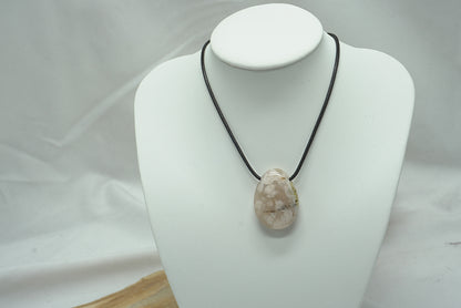 PENDENTIF PIERRE PERCEE AGATE FLEUR