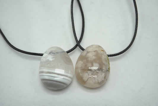 PENDENTIF PIERRE PERCEE AGATE FLEUR