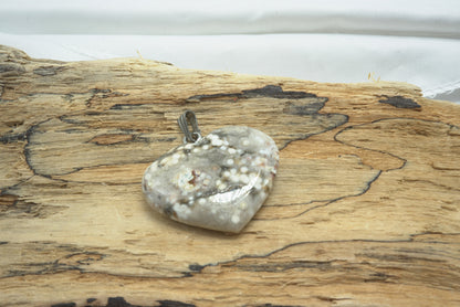 PENDENTIF COEUR JASPE OCEAN (Jaspe Orbiculaire)