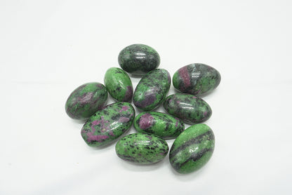 PIERRE ROULEE RUBIS SUR ZOISITE