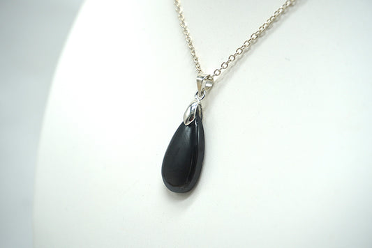 PENDENTIF SPINELLE NOIR