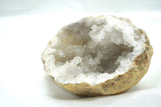DEMIE GEODE CRISTAL DE ROCHE 9 CM