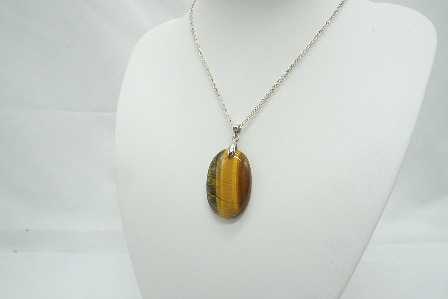 PENDENTIF OEIL DE TIGRE (Ref 1)