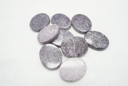 GALET PLAT LEPIDOLITE