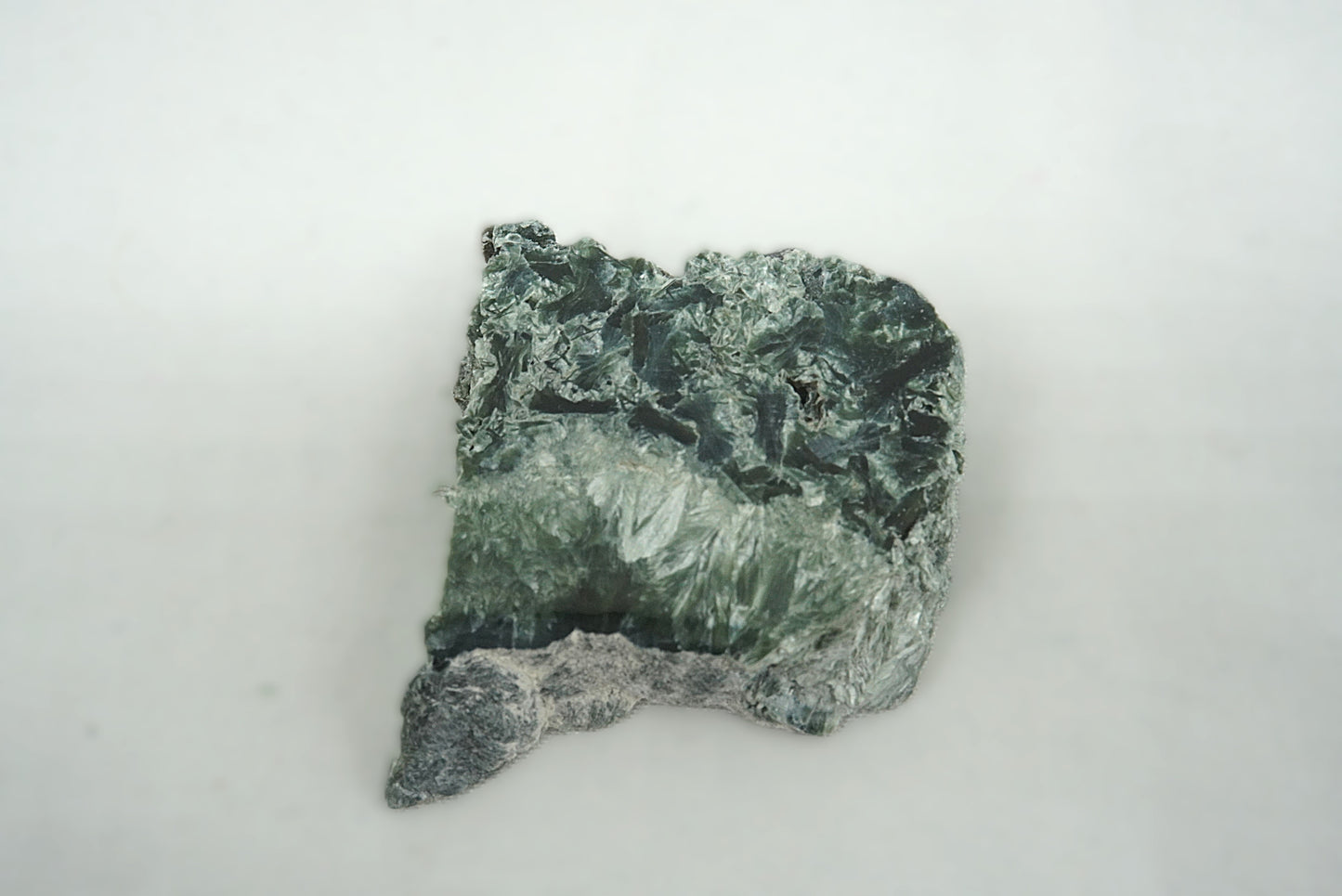 PLAQUE SERAPHINITE POLIE UNE FACE (12 grammes)