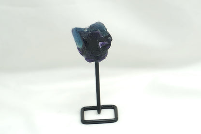 FLUORITE BRUTE SUR SOCLE