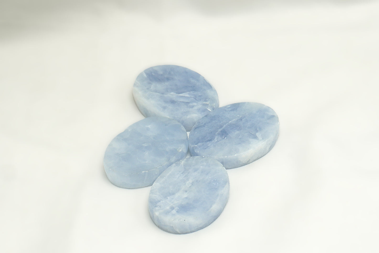 GALET PLAT CALCITE BLEUE