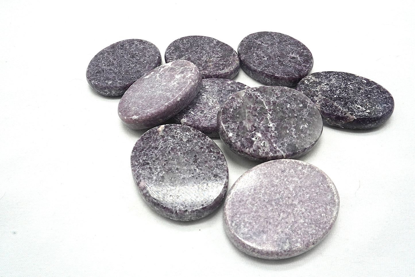 GALET PLAT LEPIDOLITE