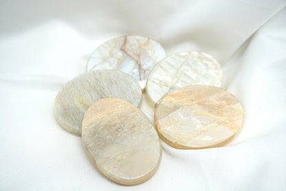 GALET PLAT PIERRE DE LUNE BEIGE