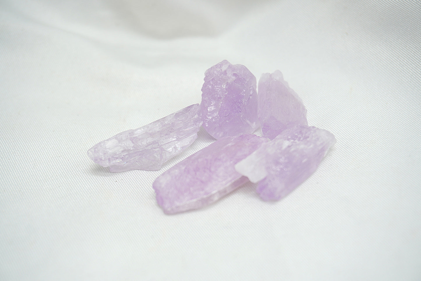 KUNZITE EN CRISTAL NATUREL