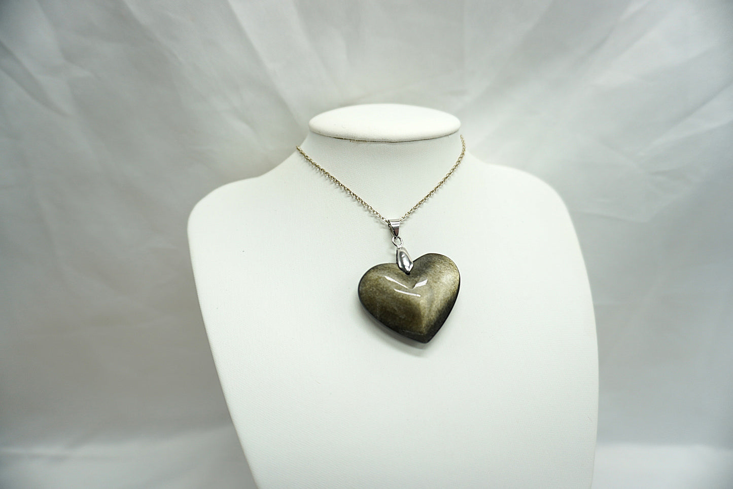 PENDENTIF COEUR OBSIDIENNE DOREE (ref 1)