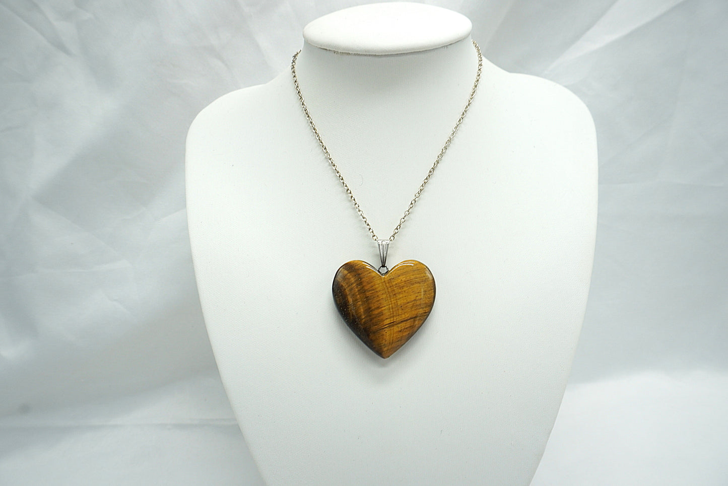 PENDENTIF COEUR OEIL DE TIGRE