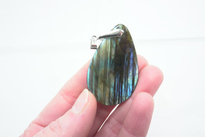 PENDENTIF LABRADORITE (14 grammes)