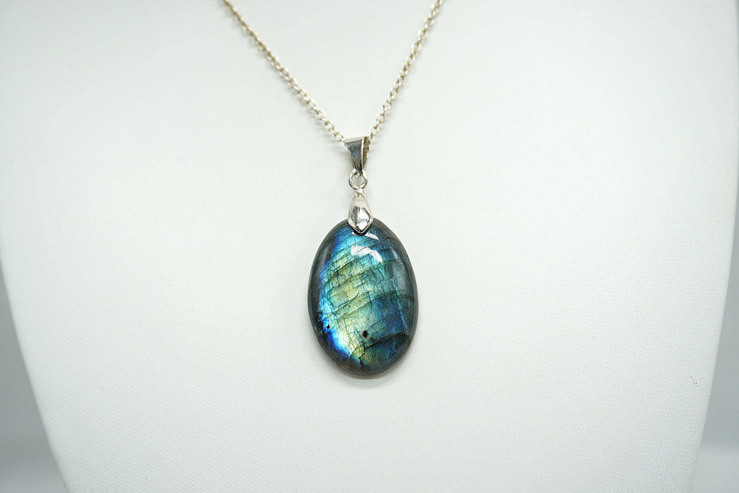 PENDENTIF LABRADORITE (ref 8)