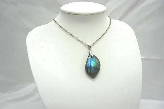 PENDENTIF LABRADORITE (ref 8)