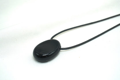 PENDENTIF PIERRE PERCEE OBSIDIENNE NOIRE