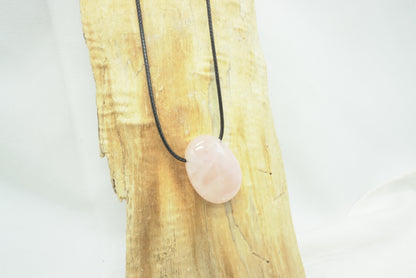PENDENTIF QUARTZ ROSE PIERRE PERCEE
