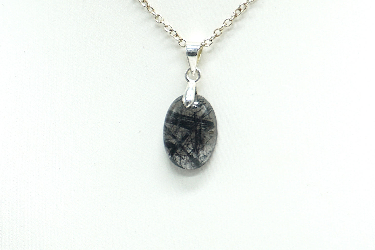 PENDENTIF QUARTZ TOURMALINE (ref 2)