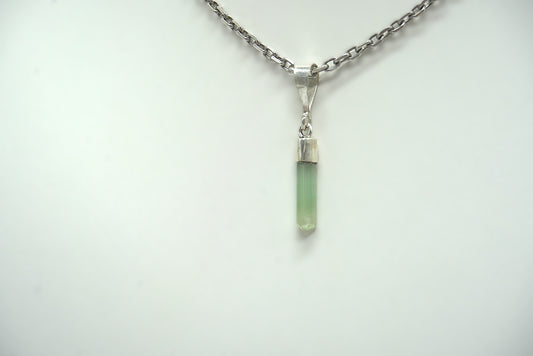 PENDENTIF TOURMALINE VERTE BELIERE ARGENT (ref 1)