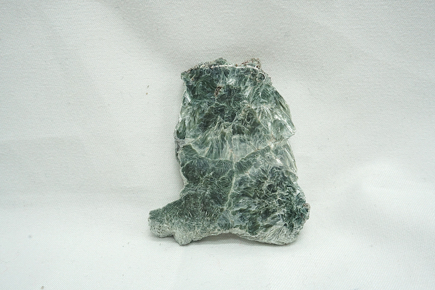 PLAQUE SERAPHINITE POLIE UNE FACE (19 grammes)