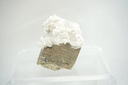 PYRITE ET APATITE BLANCHE (78 grammes)