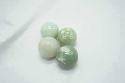 SPHERE JADE (3 CENTIMETRES)