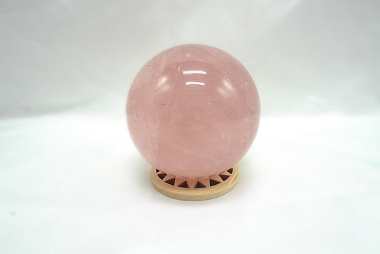SPHERE QUARTZ ROSE ETOILEE (448 grammes)
