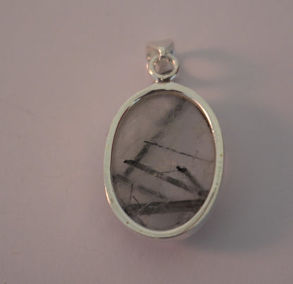 PENDENTIF QUARTZ TOURMALINE SERTI ARGENT (8 grammes)