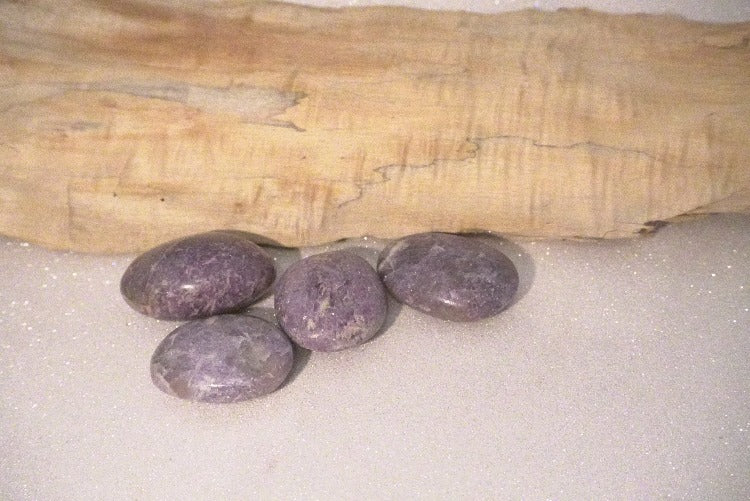 GALET LEPIDOLITE