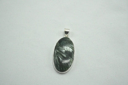 PENDENTIF SERAPHINITE SERTI ARGENT (12 grammes)